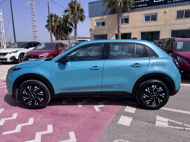 FIAT 600 HYBRID 1.2 E-THP AUTO SPANISH LHD IN SPAIN ONLY 6000 MILES SUPERB 2024